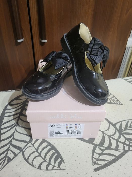 Lakierowane półbuty Nelli blu rozm. 30