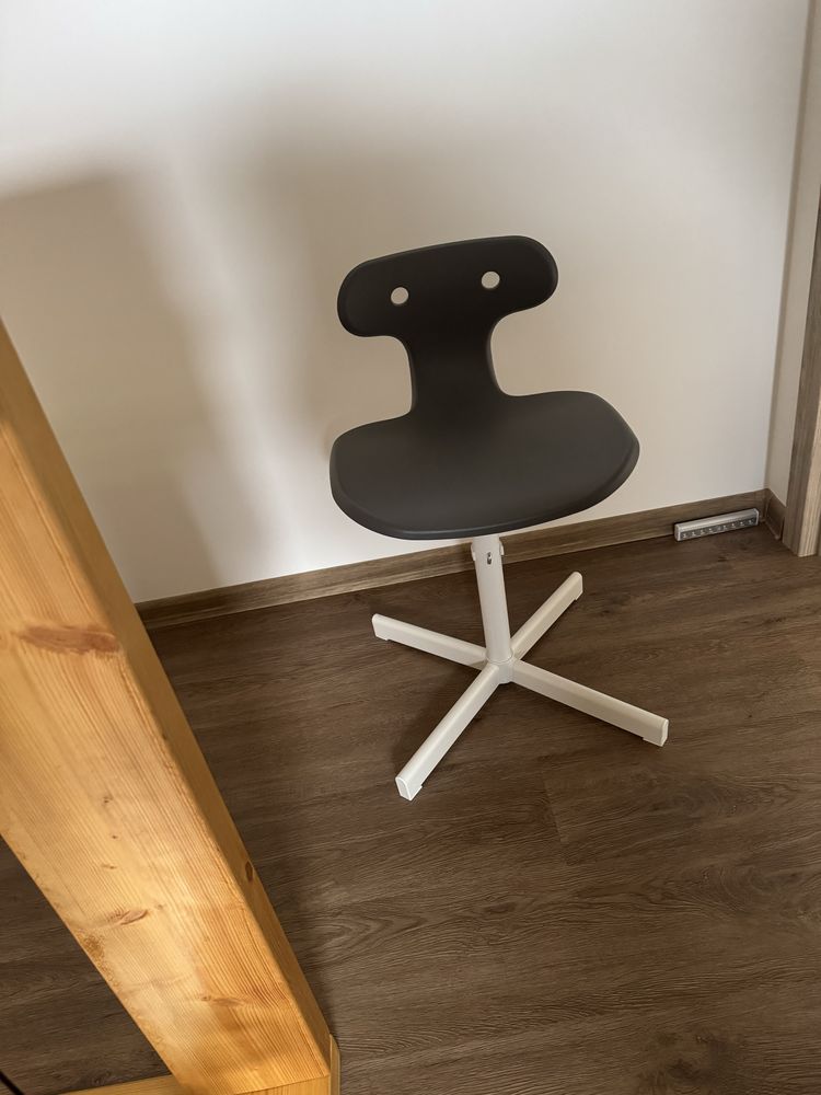 Nowe kresło regulowana wysokość stołek Ikea Molte szare