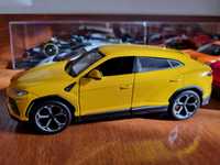 Модель автомобіля Maisto  1:25 Lamborghini Urus