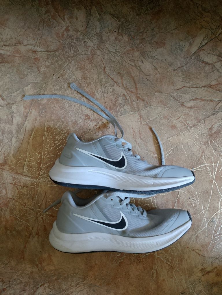 Детские кроссовки Nike 35.5 p