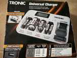 Universalna ładowarka baterii Tronic