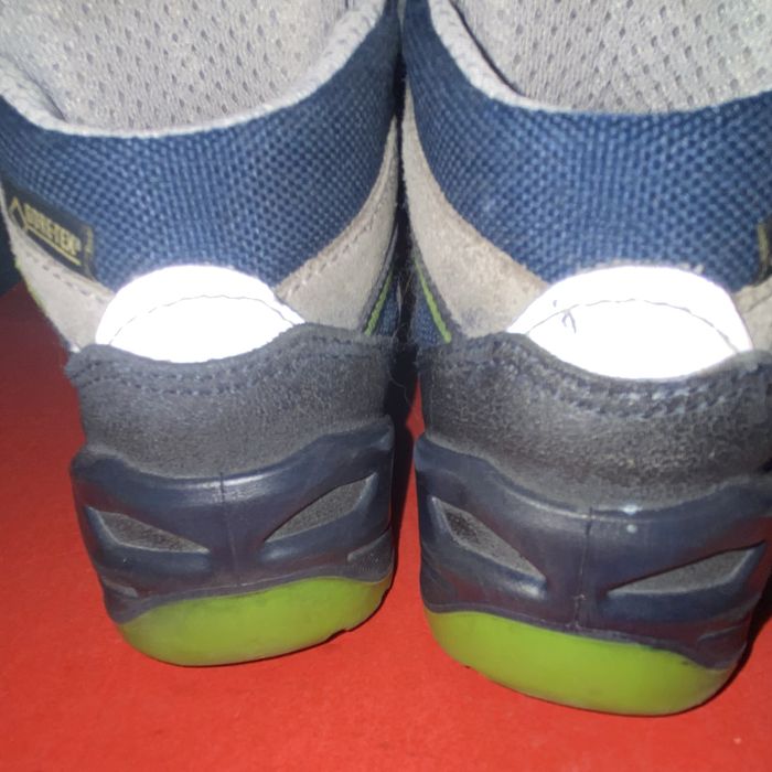 Ботинки берци кросівки Lowa р-р 27