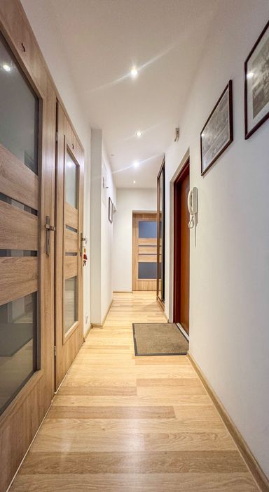 Pokój jednoosobowy na wynajem w mieszkaniu z dwiema łazienkami