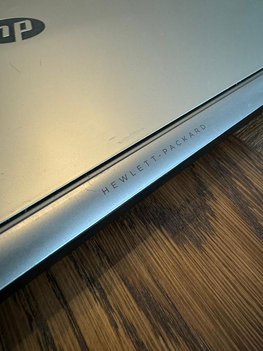 Sprzedam  laptopa