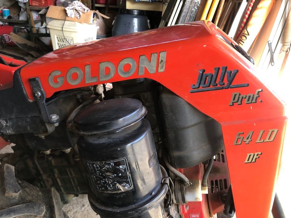 Goldoni 14cv c/alfaias e reboque
