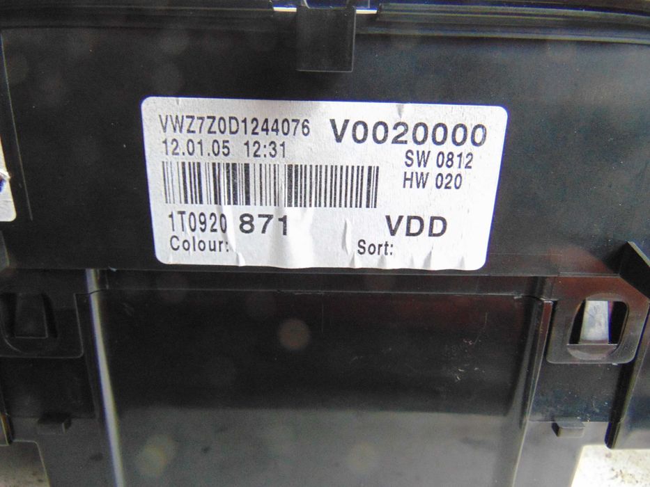 Licznik Zegary VW Touran 1 1.6 FSI europa 05r