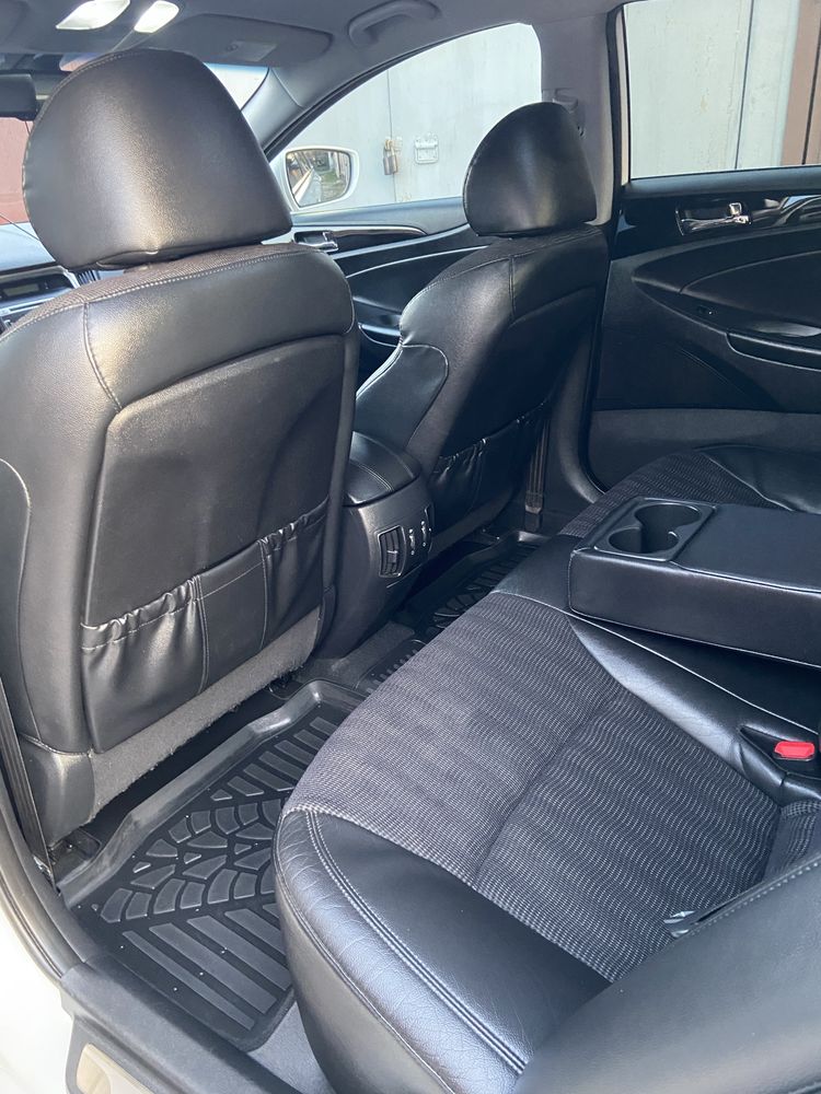 Hyundai Sonata 2011 року 2.0 (газ/бензин)