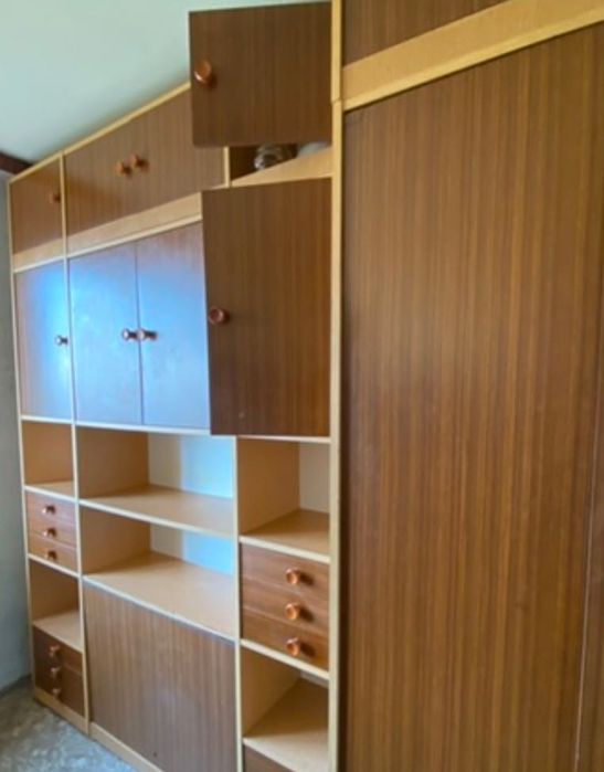 PRL segment z szafą i biurkiem