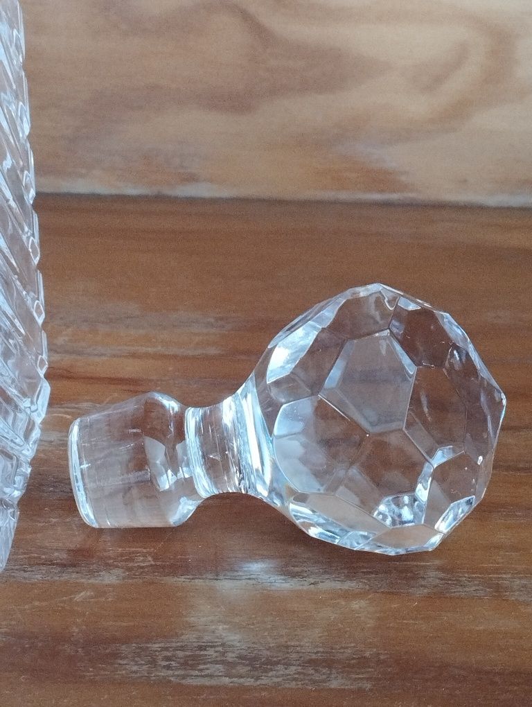 Garrafa - Licoreira - Cristal Lapidado Atlantis