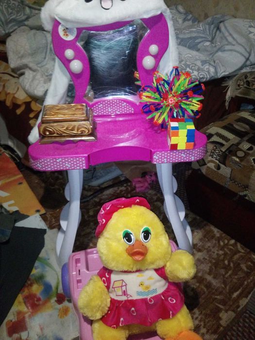 Столік дитячий+шкатулка ручна работа.ЛОТОМ.