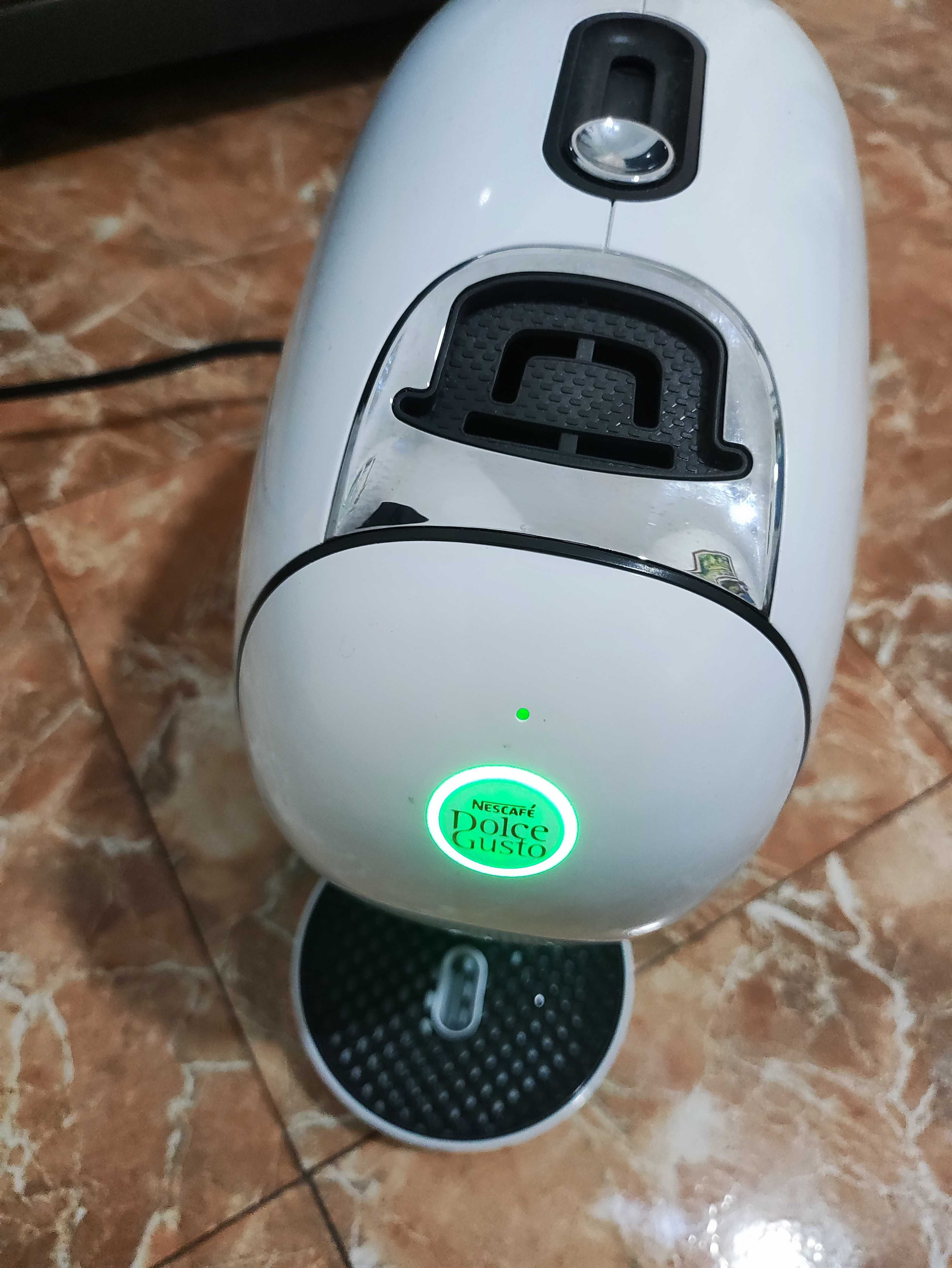 Maquina café doce Gusto (nova)
