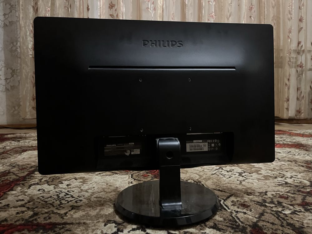 Монитор Phillips