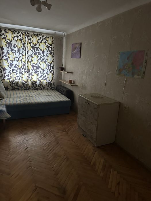 Продаж 3- кімнатної квартири  по вулиці  Укр. Перемоги (центр міста)