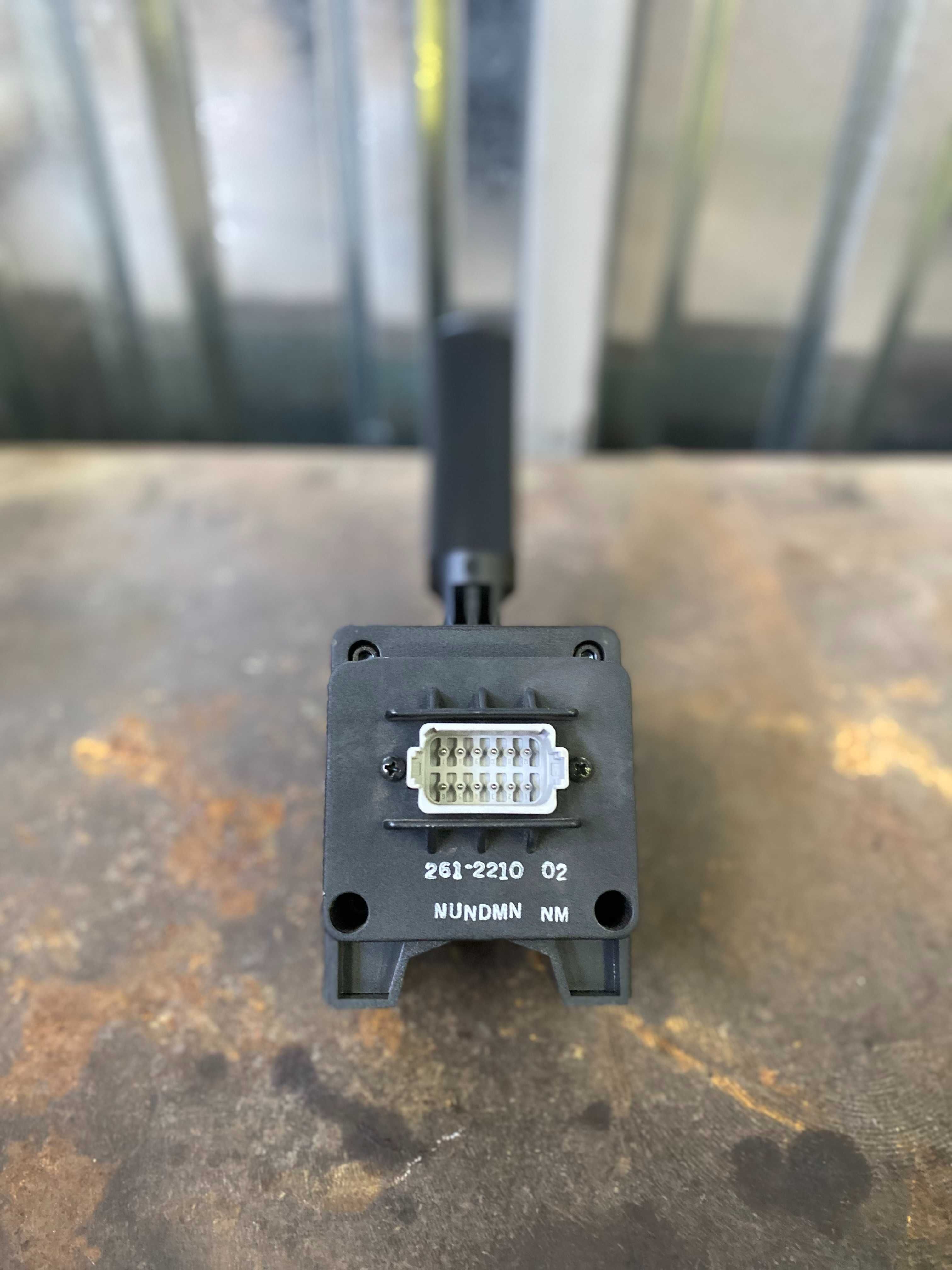 Перемикач  КПП Caterpillar CA208-6077, 2086077, CA261-2210, 2612210