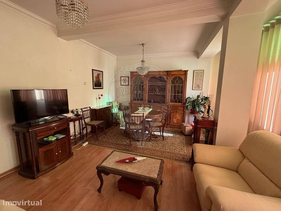 Apartamento T2 para arrendamento