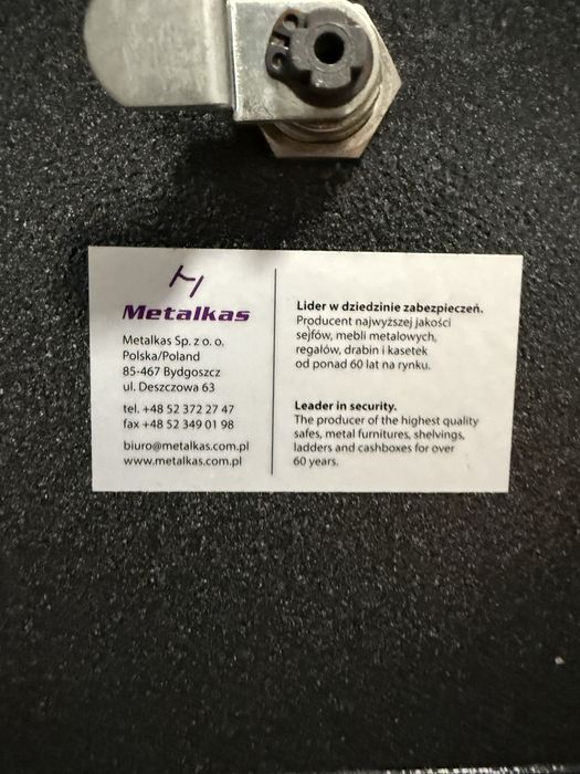 sejf kasetka na pieniadze konkretna polska firma