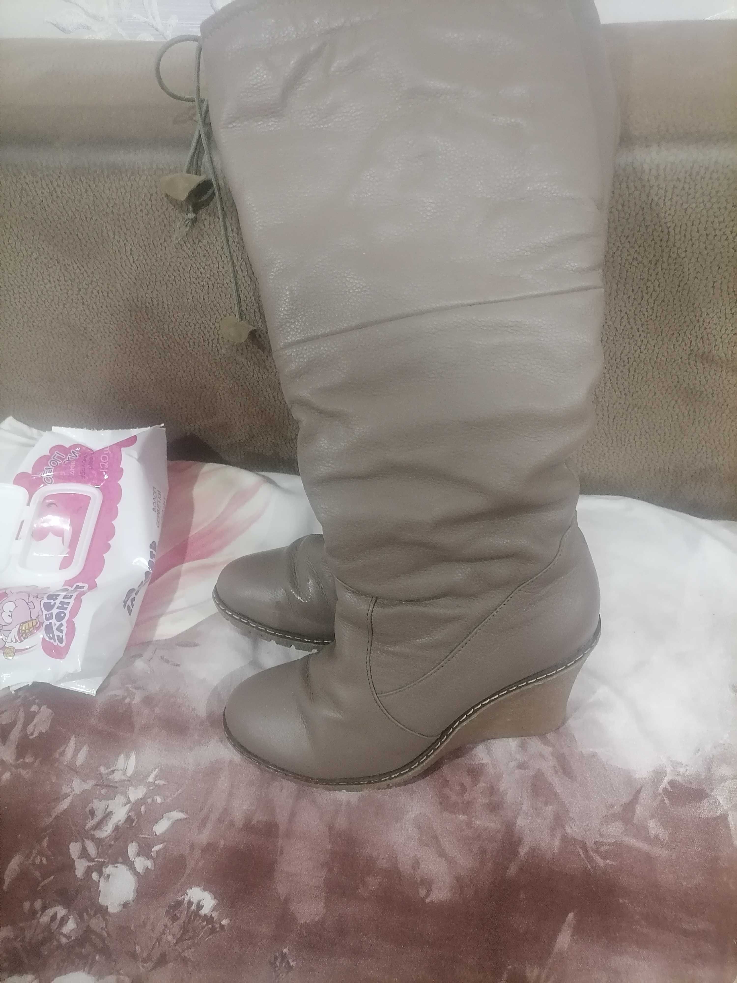 Зимові чобітки для жінки розмір 40
