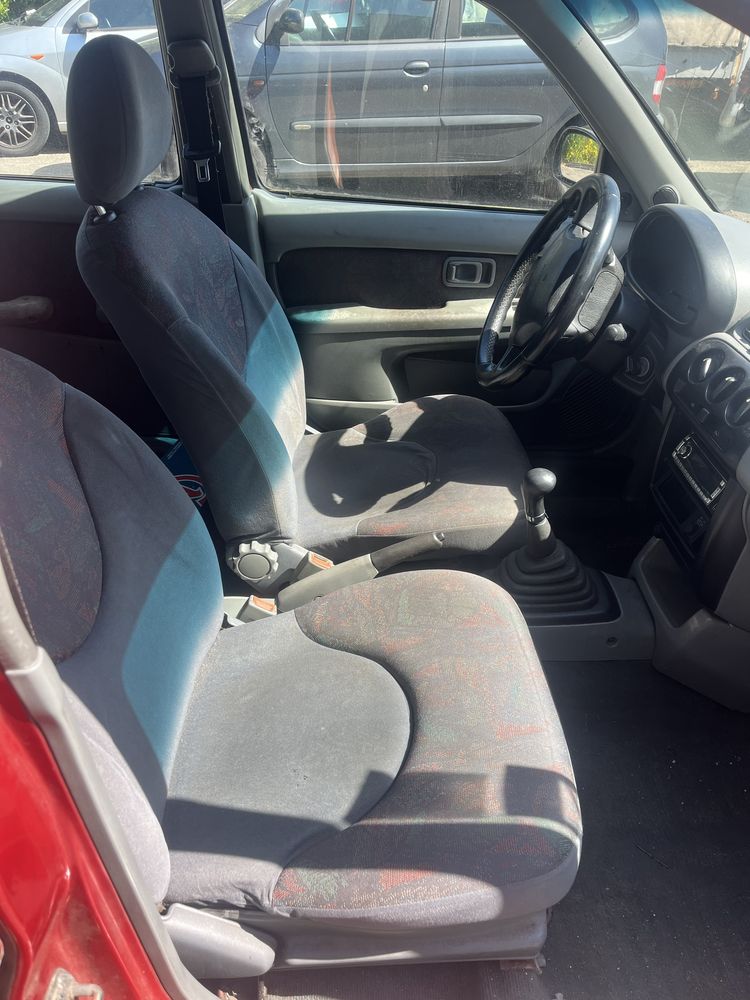 Nassan micra 1.5 D Ano 1998