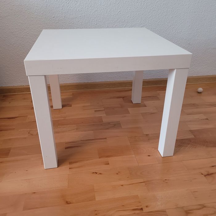 Stolik dziecięcy biały
