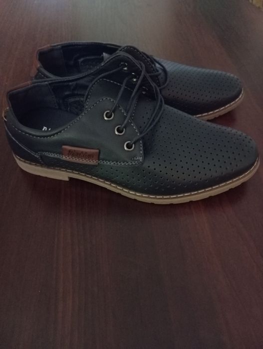 Продам туфлі для хлопчика