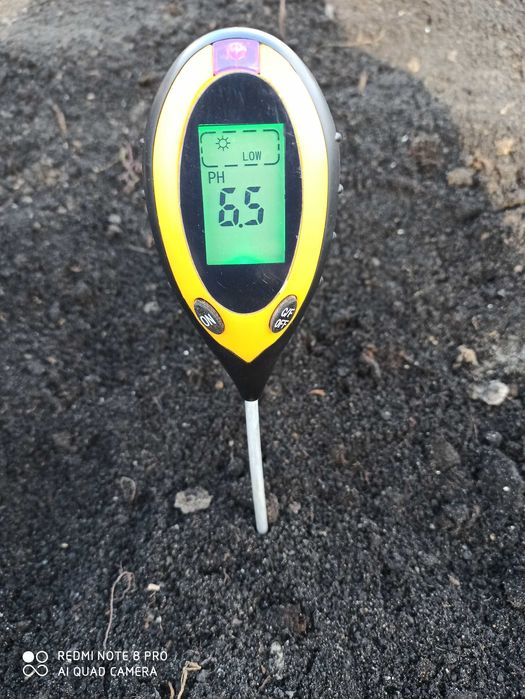 Ziemia czarnoziem, humus ogrodowa przesiewana pod warzywa trawnik