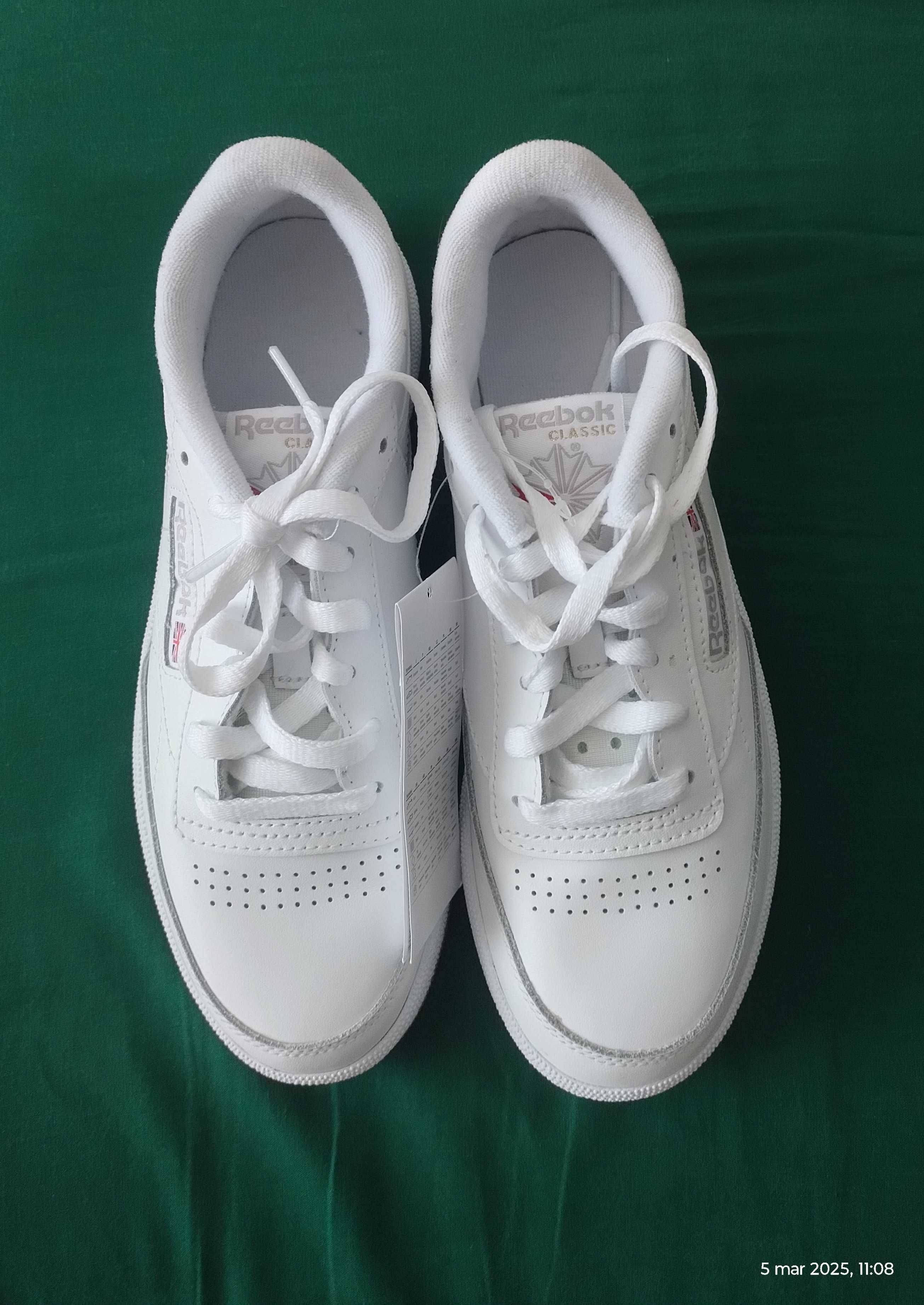 Buty halowe , tenisowe