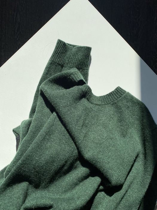 теплий шерстяний светр COS