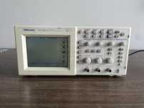 Oscyloskop Tektonix TDS 1002 z sondą oscyloskopową