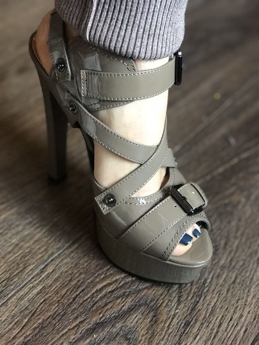 Продам босоножки BASCONI 37р.