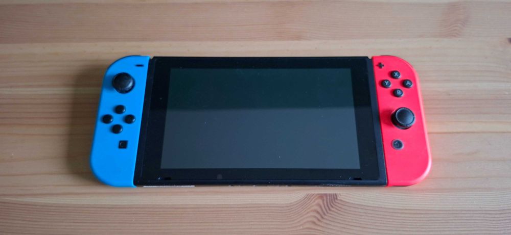 Prawie nieużywana konsola Nintendo Switch :)