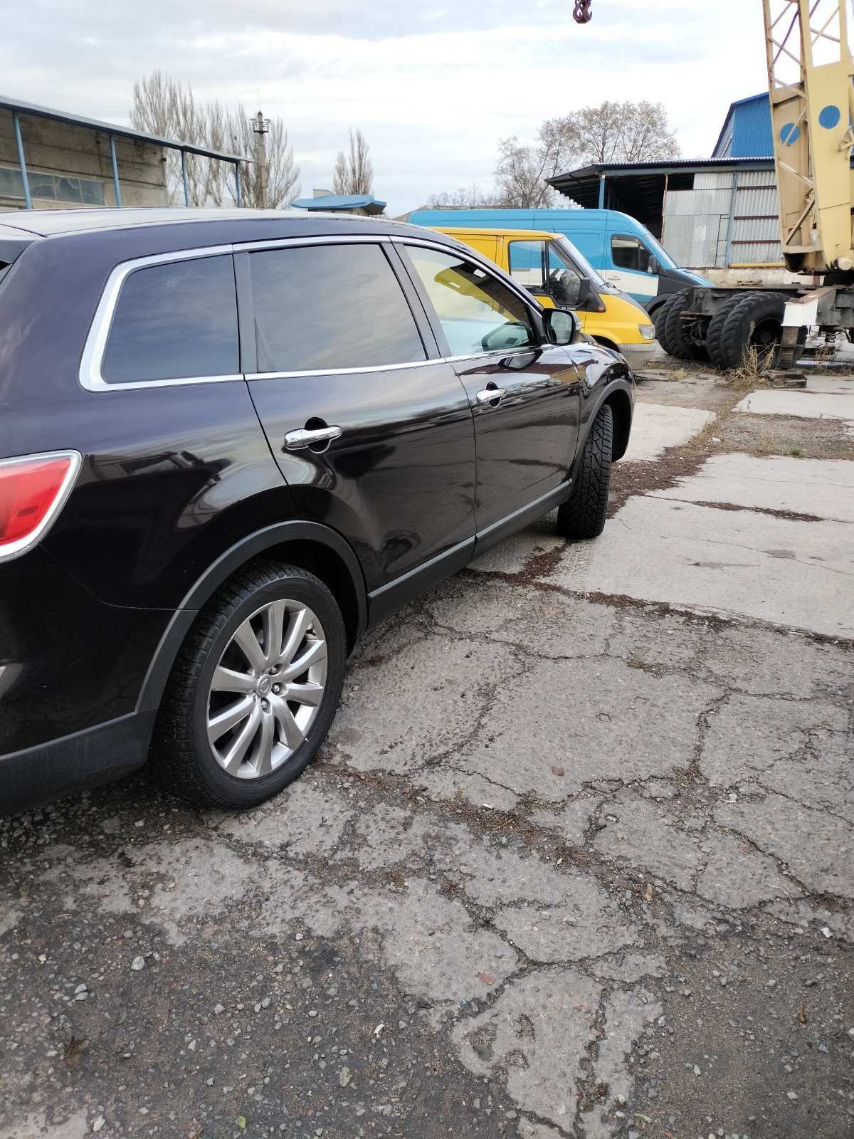 Продам mazda cx-9
