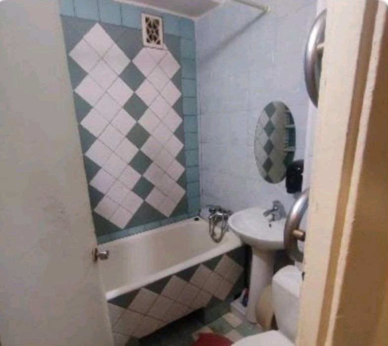 Сдается комната без хозяев ст.метро Дарница,Левобережная