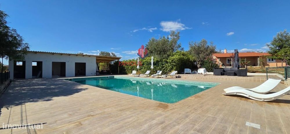 Quinta única em Silves – Conforto, espaço e lazer no coração...