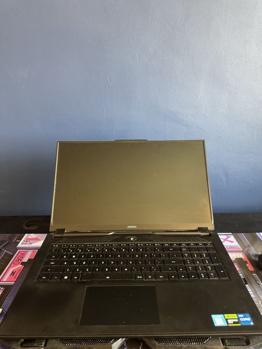 AORUS 7 9KF – RTX 4060 / i5-12500H / 16GB / 360Hz / SSD 1.38TB