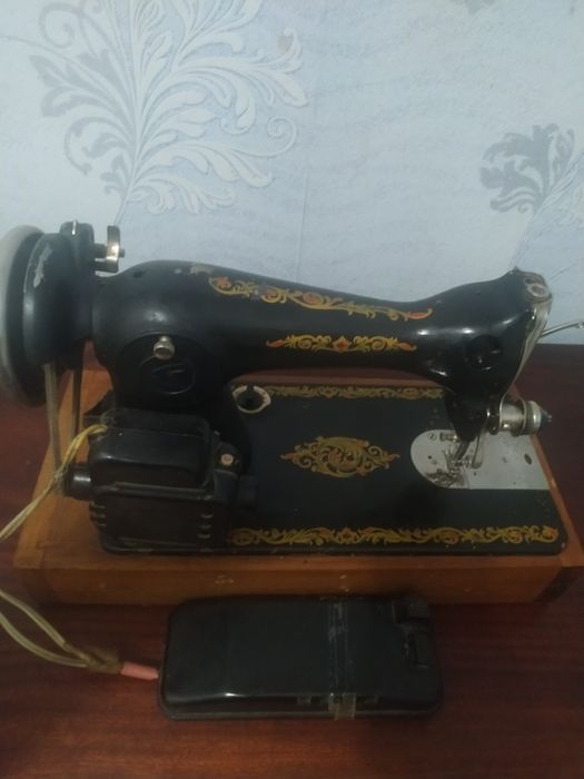 Машинка швейна Подолка тип МШ-2