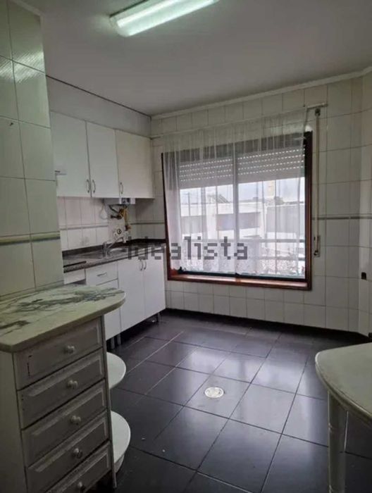 Alugo apartamento  t2  em S. Pedro da Cova