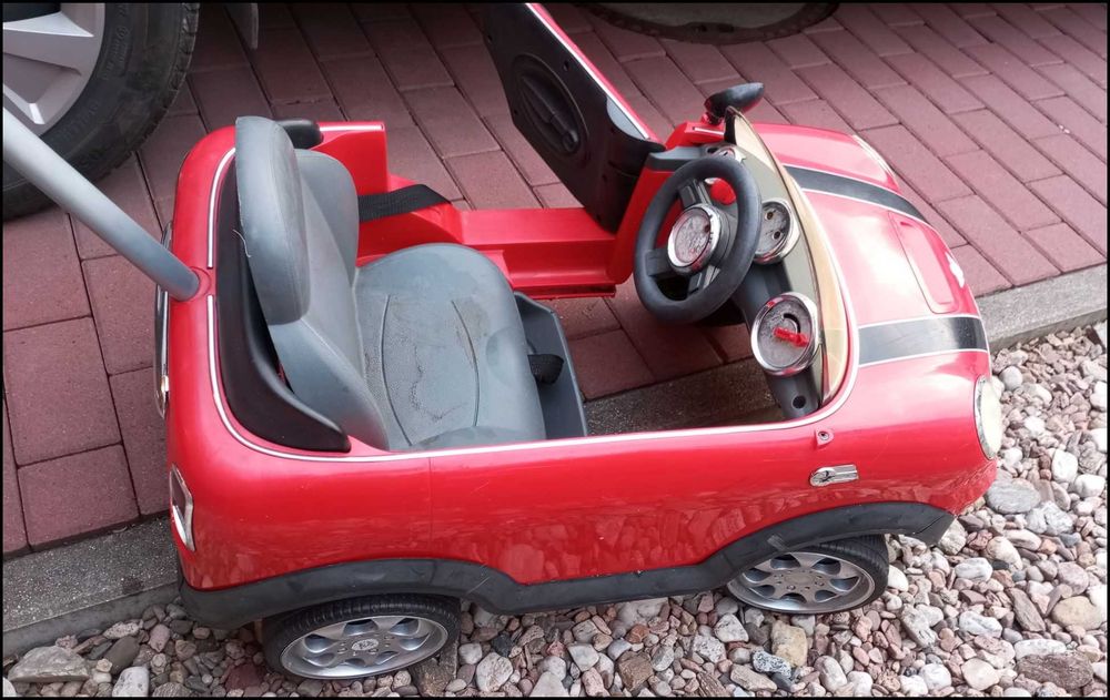 samochód dla małego dziecka Mini Cooper pchacz używany