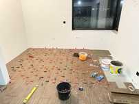 Wykonczenia wnętrz, glazurnictwo, instalacje el., schody, balustrady