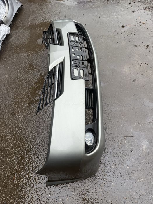 Бампер передній Nissan Primera p12