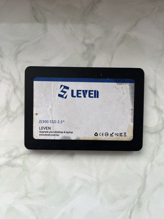 Накопичувач Leven JS300 на 240 Gb (SSD 2,5”)