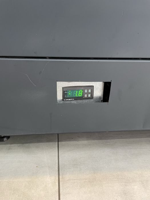 Холодильний регал