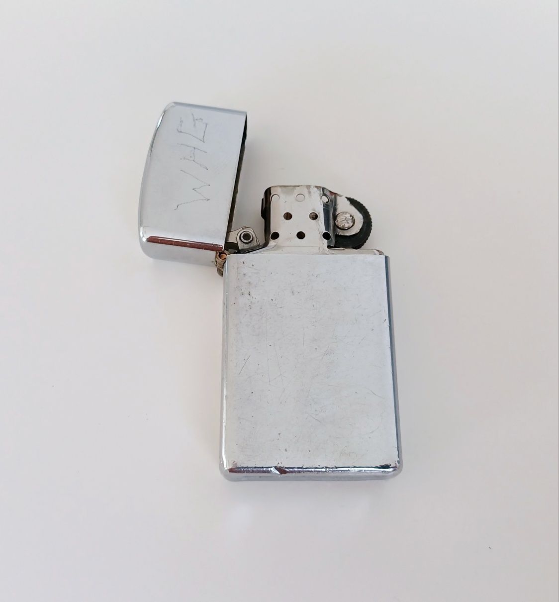 Stara zippo Slim z 1977 roku