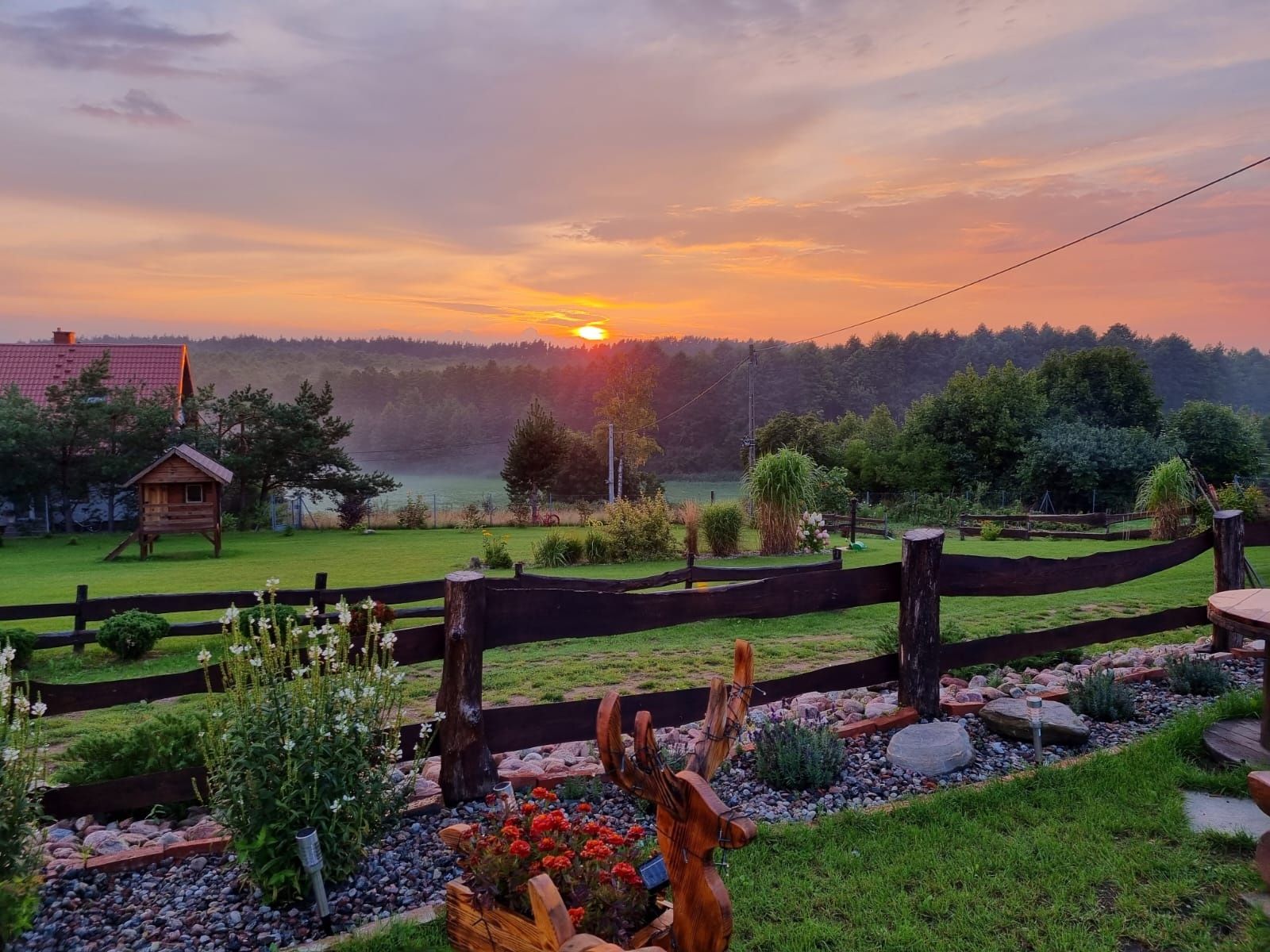 Domki Między Łąkami  Gorąca Balia Jacuzzi. Mazury Giżycko Pieczarki.
