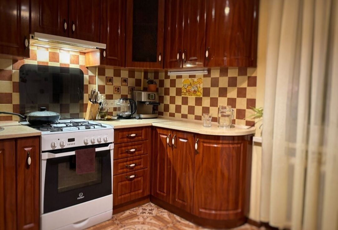 Продам 4 кімнатну квартиру на Слов'янці