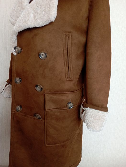 Чудовий брендовий тренч, куртка, еко шубка