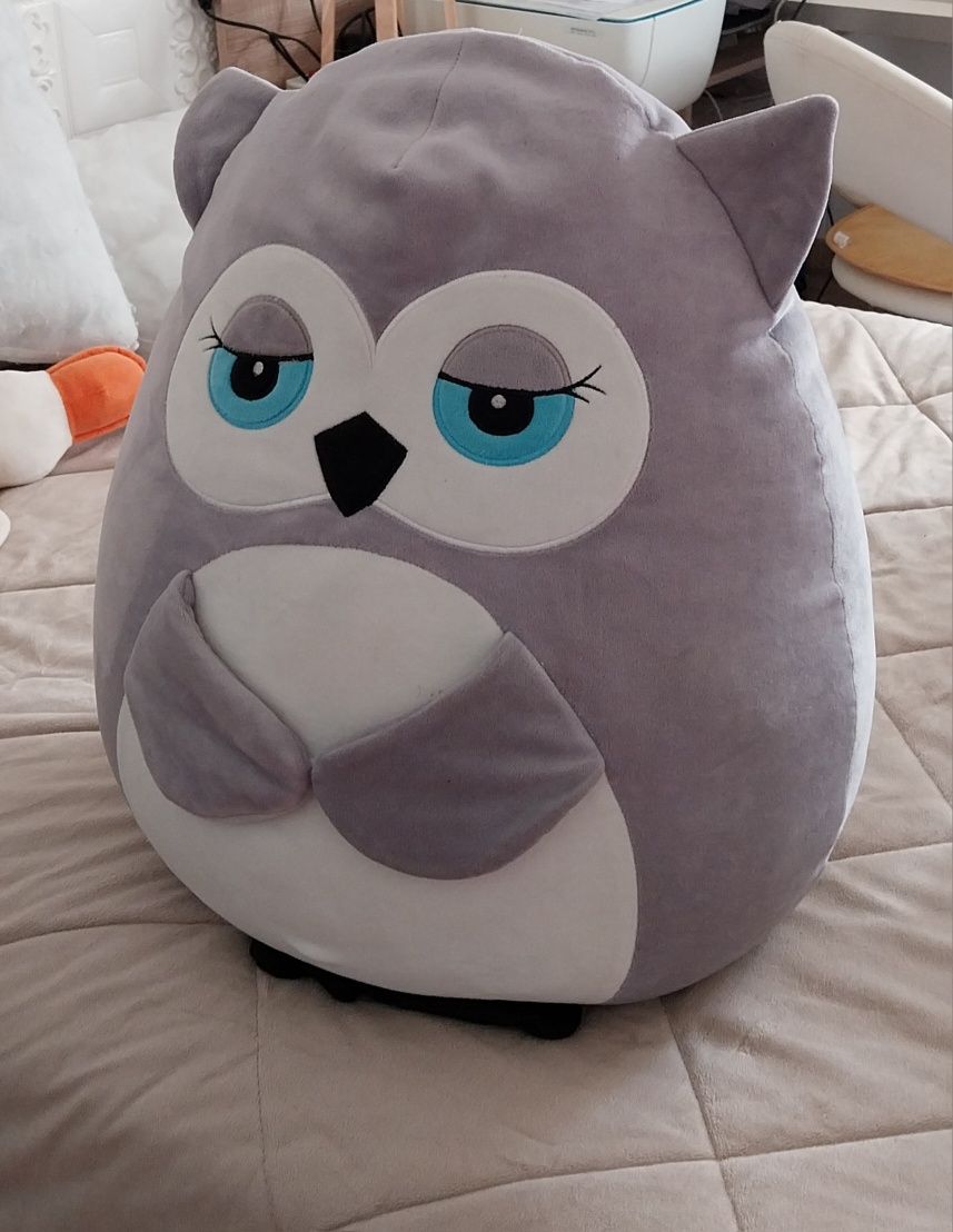 Boneco pelúcia de grande dimensão