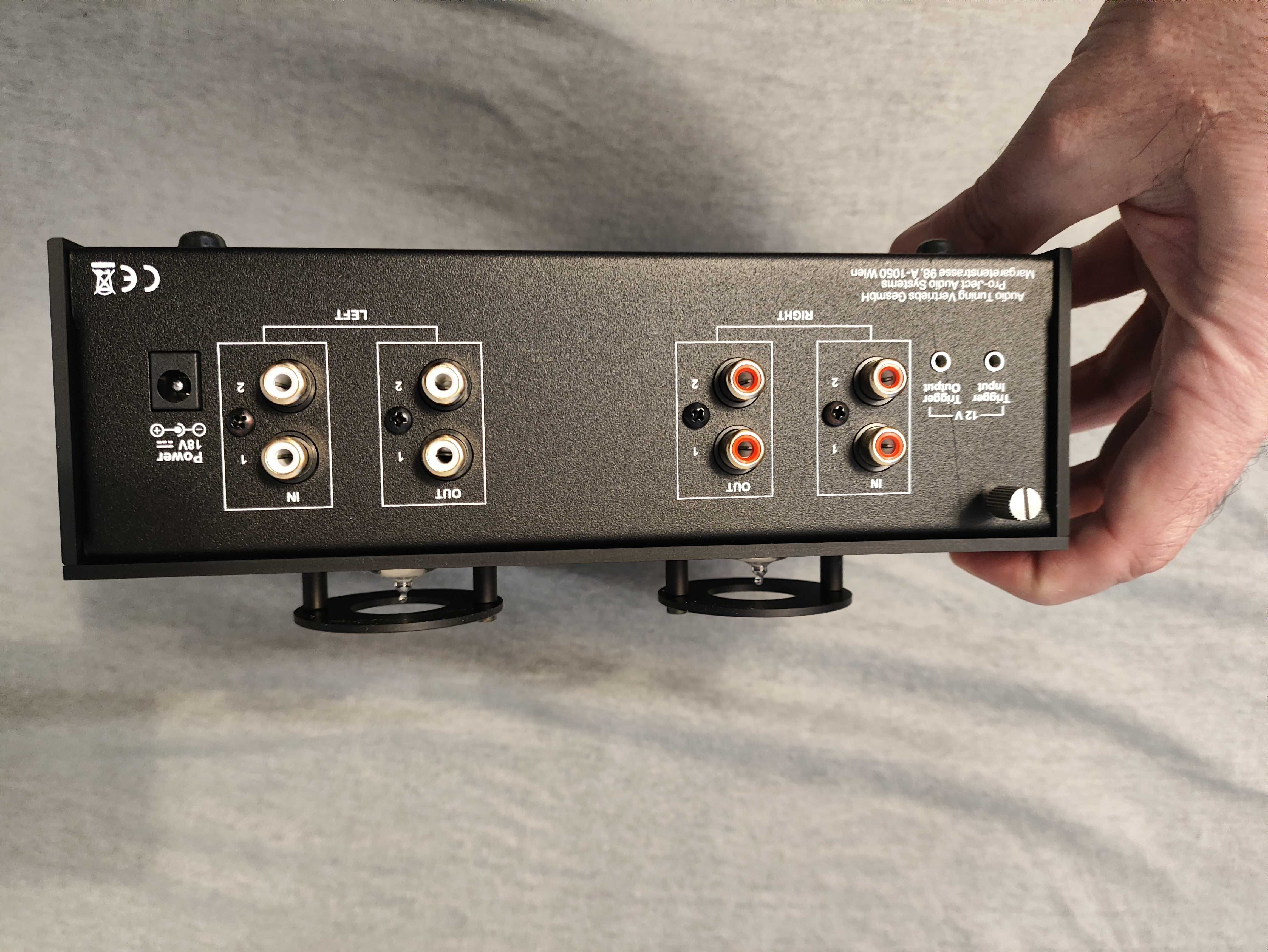 Lampowy przedwzmacniacz gramofonowy Pro-ject Tube Box DS2