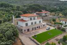 Moradia T4 para venda