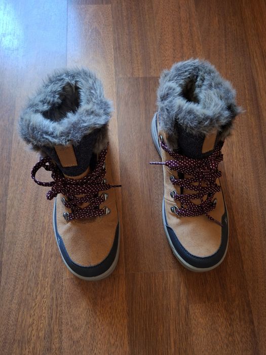 Женские зимние ботинки р.41-42