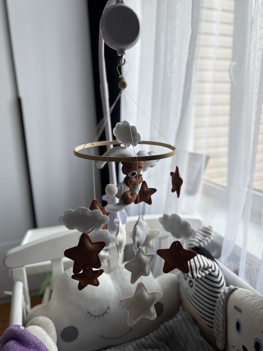 Мобіль у ліжечко